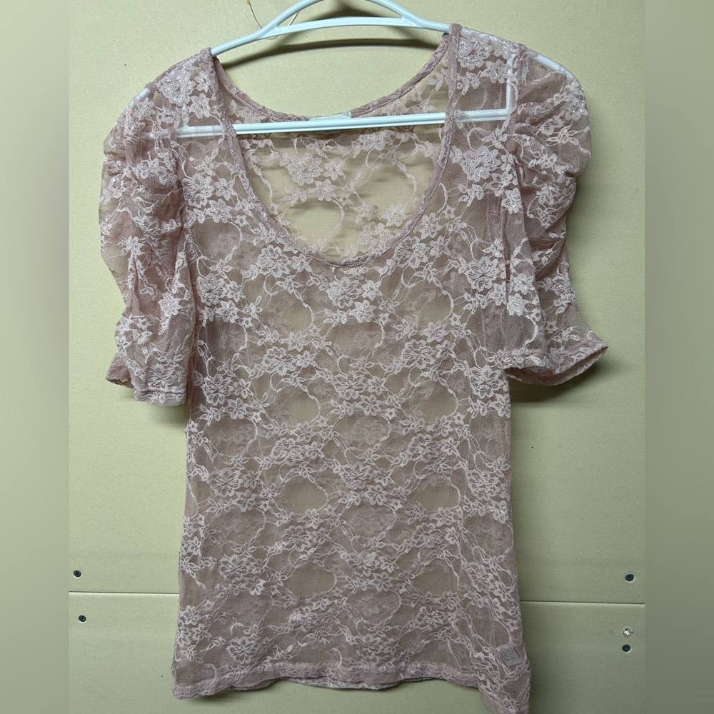 2/$20❤️- SHIRT | Women’s Love Culture lace shirt size large